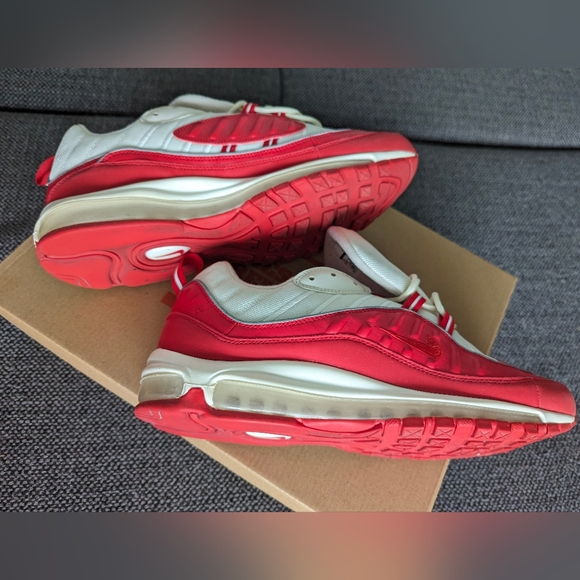 Nike Air Max 98 University Red - Picture 3 of 7
